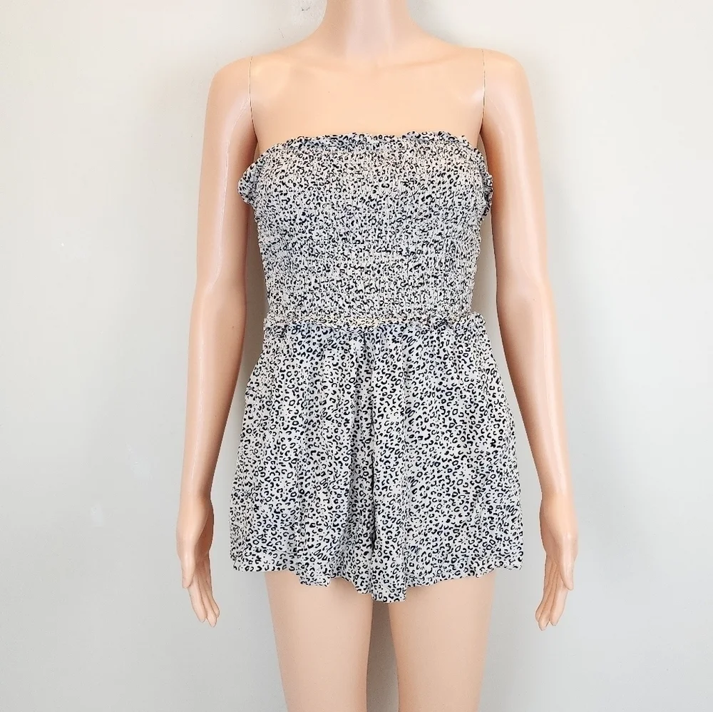 Jessica Simpsons Leopard Print Strapless Romper